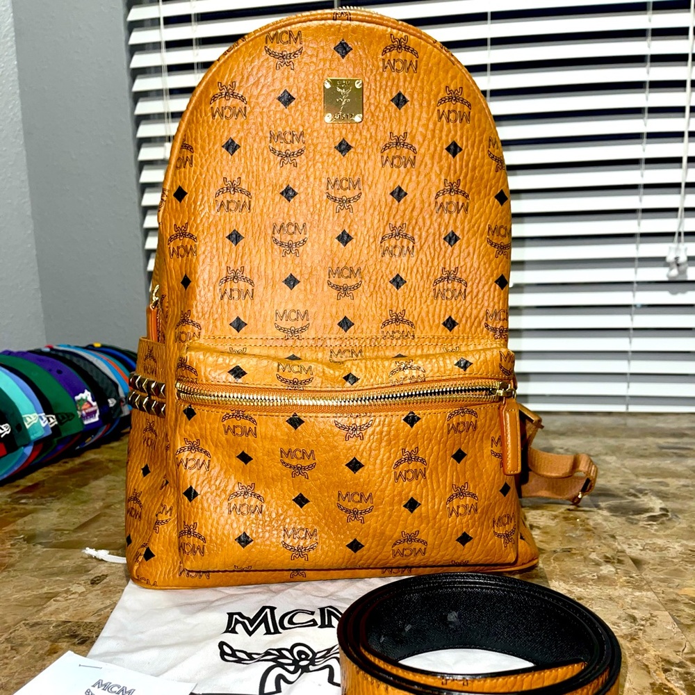 MCM Medium Backpack-SOLD❤️❤️